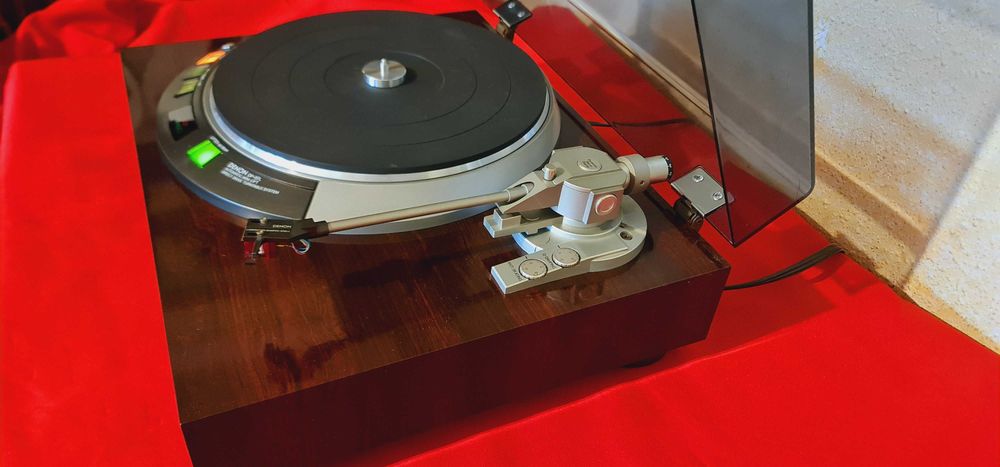 Denon DP-57L Servo-Controlled Direct-Drive Turntable