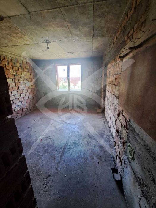 Продава се Къща в Своге - 319 кв.м за 368 €/кв.м - Снимка #2