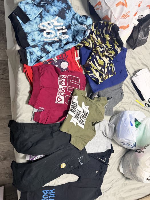 Продам детскую одежду для мальчика.