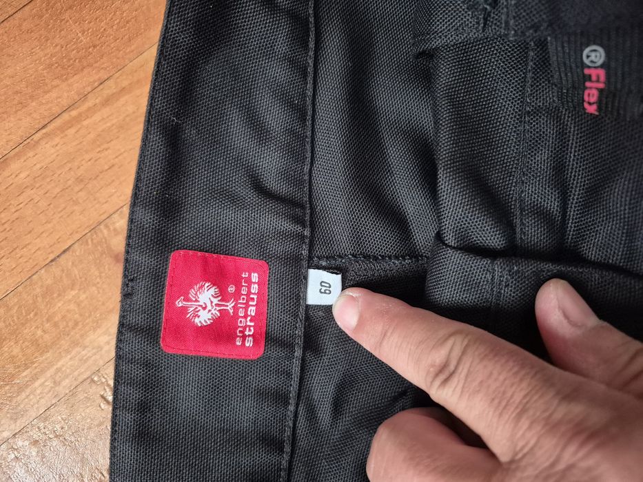 Nou Engelbet Strauss 60  pantaloni  scurți