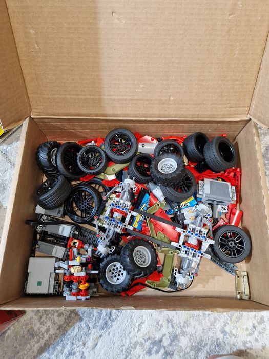 Продам Lego technic наборы