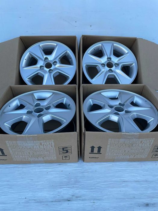 Jante noi aliaj R15 originale Clio Logan Sandero Mcv Dokker Lodgy
