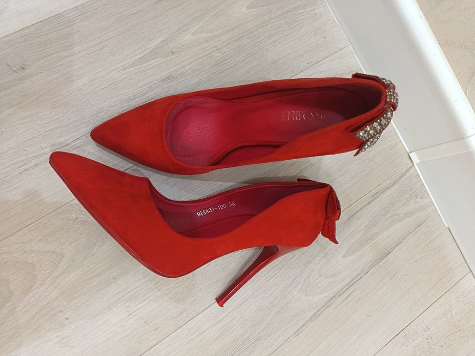 Туфли лодочки 38 размер