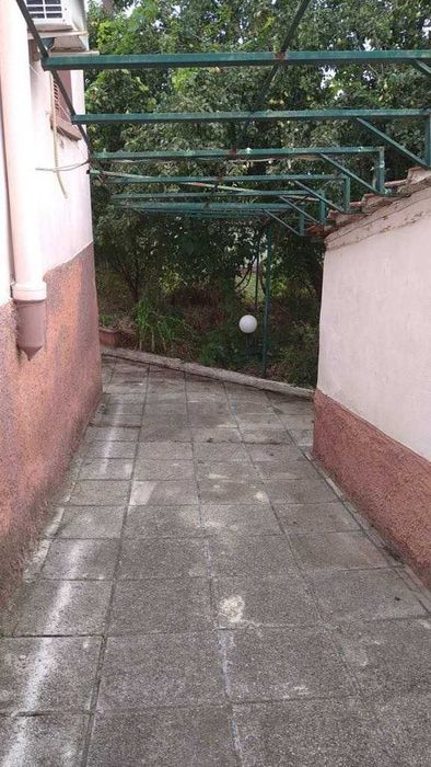 Продава се Къща в София, Център - 200 кв.м за 325 €/кв.м - Снимка #12