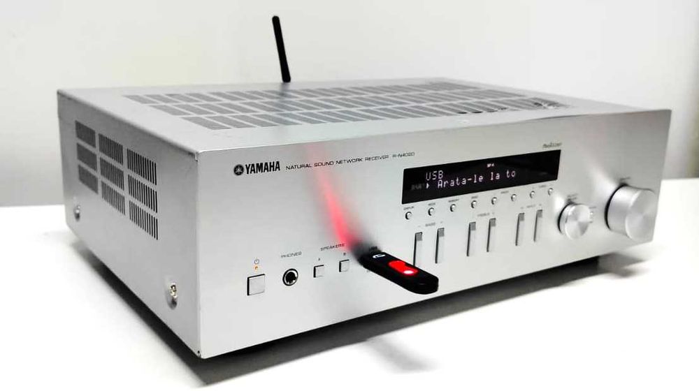 Yamaha R-N402 D amplificator WiFi USB bluetooth flac dsd