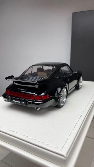 1:18 Porsche 911 964 turbo