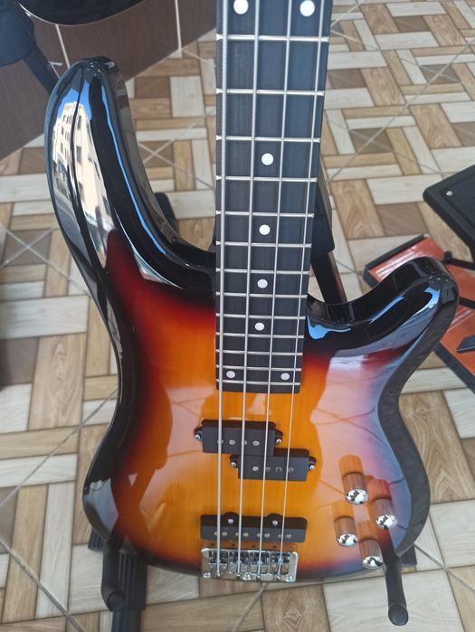 Басс гитара Ashton