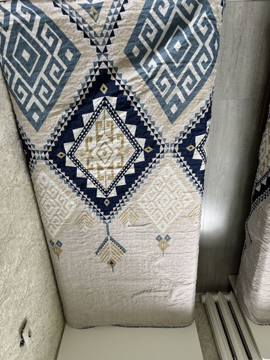 Спальные кровати
