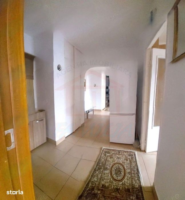 Apartament 3 camere decomandate – etaj 2 – Micro 21, Galați
