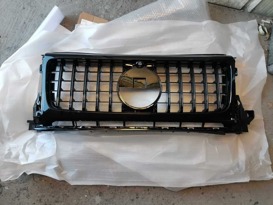 Предна решетка за Мерцедес G-class W464 черен гланц