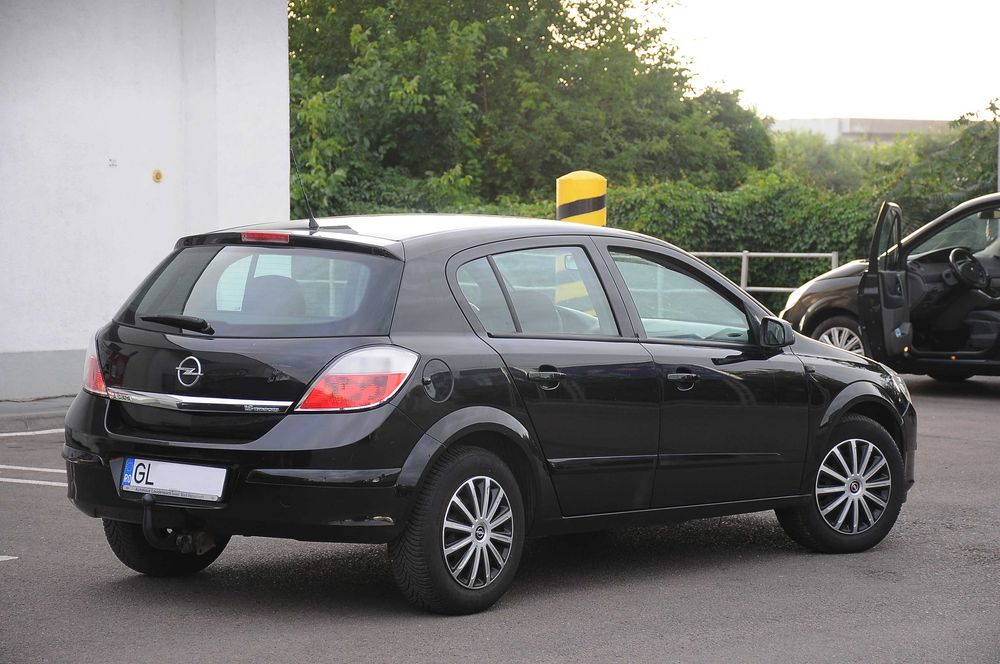 OPEL Astra 2006 — imagine 4