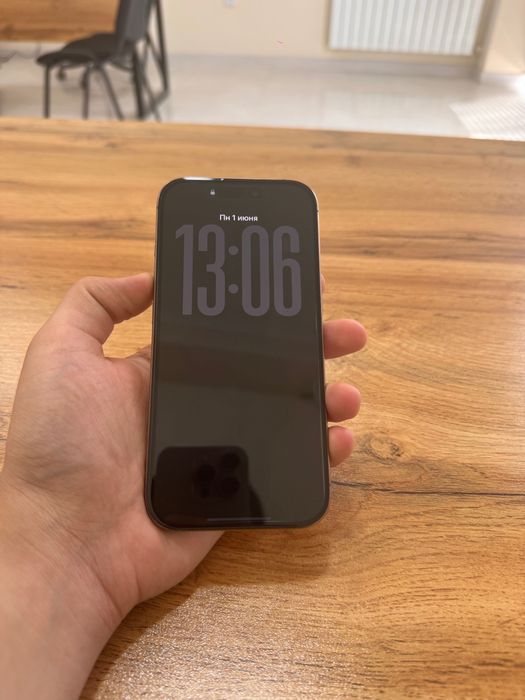 Iphone 16 pro, 256 gb, 88%