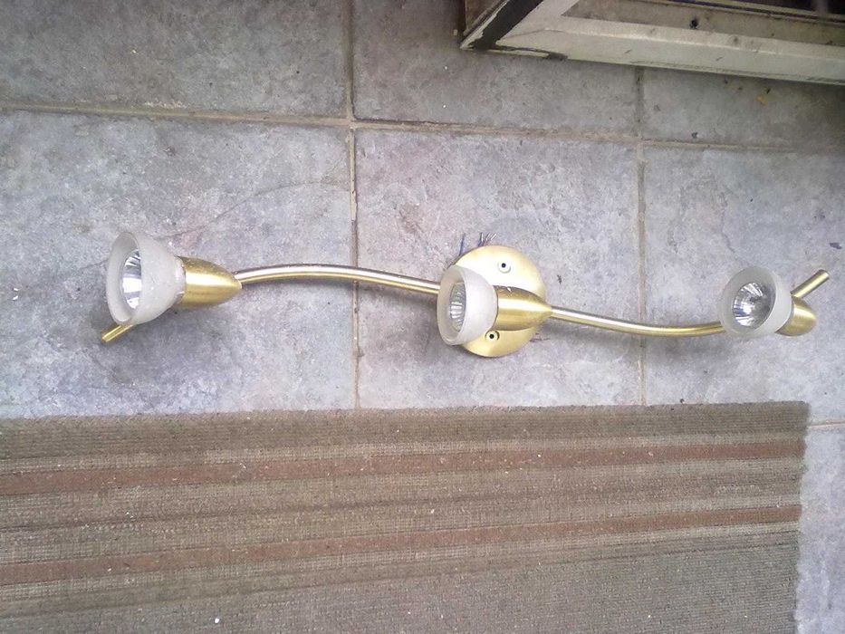 -свещници,котлони газ-менгеме.,ръчен шмиргел/стол шезлонг