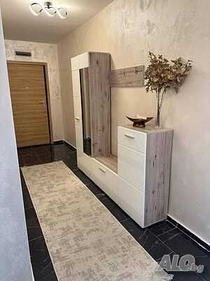 Дава се под наем Тристаен апартамент в Пловдив, Съдийски - 118 кв.м за 663 € - Снимка #1