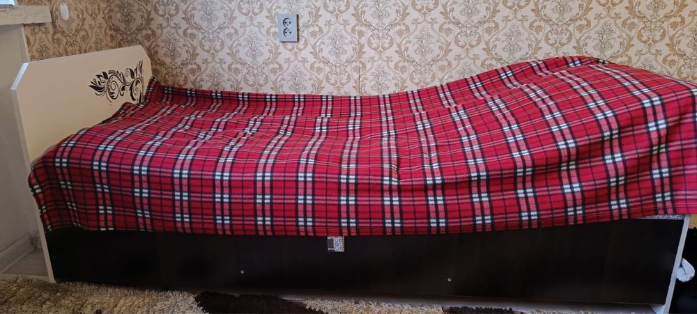 Продам комплект мебели