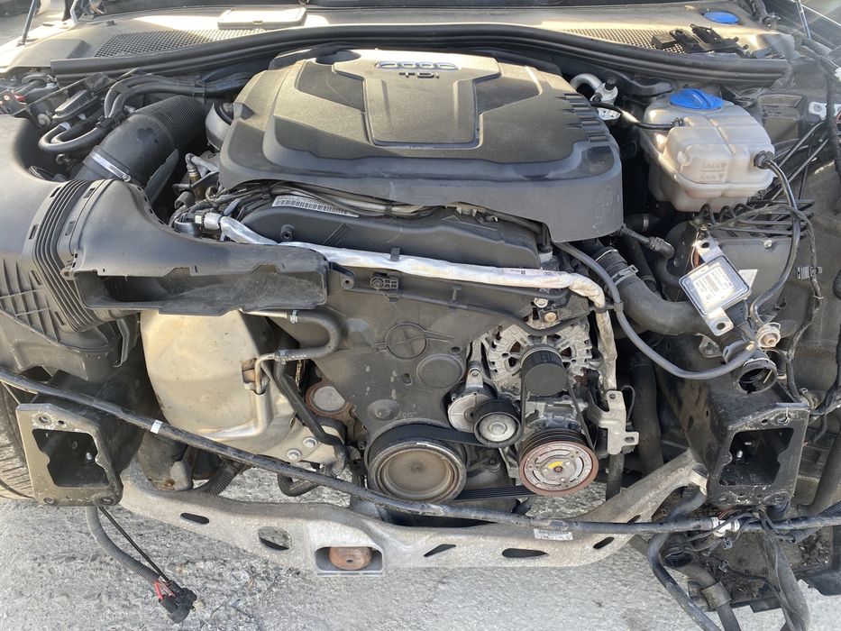 Carcasă filtru  aer Audi A6 C7 2.0 tdi 190 cp