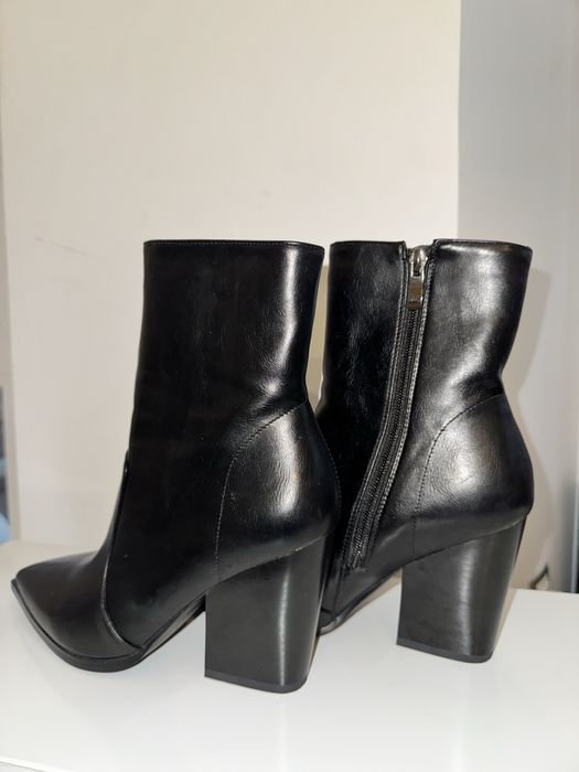 Черни боти с ток NA - KD