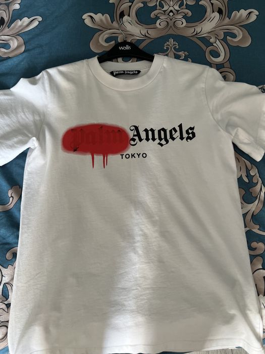 vand/schimb tricou palm angles