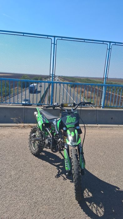 Vând cross jrh 125cc functionabil, mai multe detalii în privat