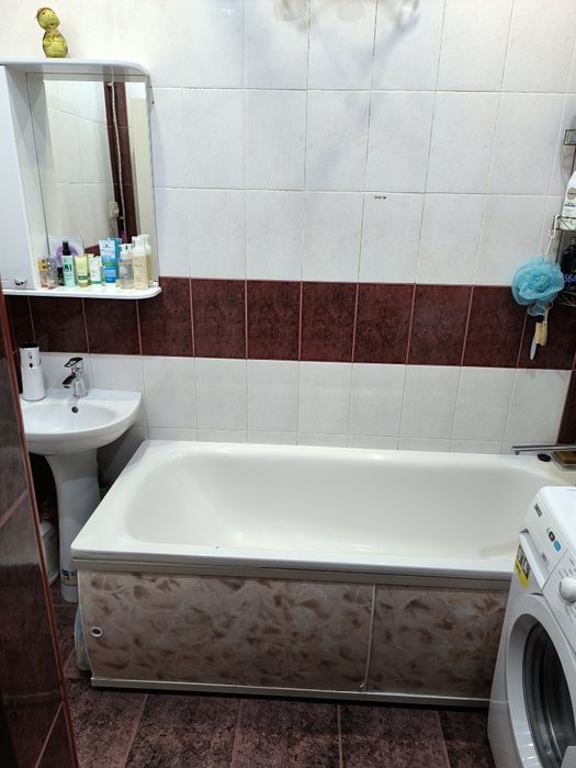 Продам 2-х комнатную квартиру  район Дкм.