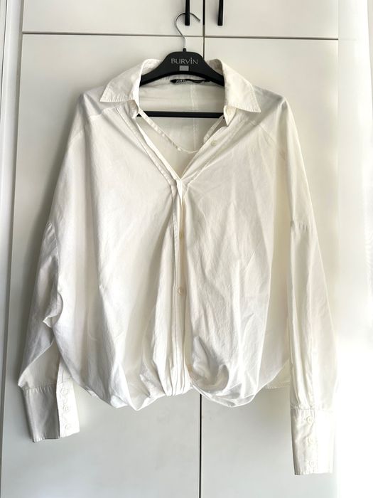 Рубашка Zara с необычным фасоном