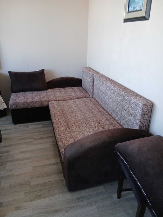 Разтегателен диван