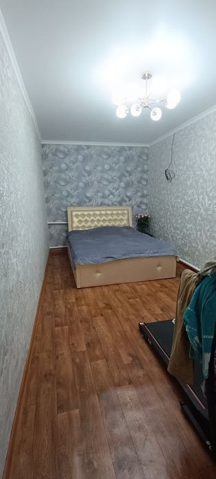 Поклейка обоев,внутренняя отделка.