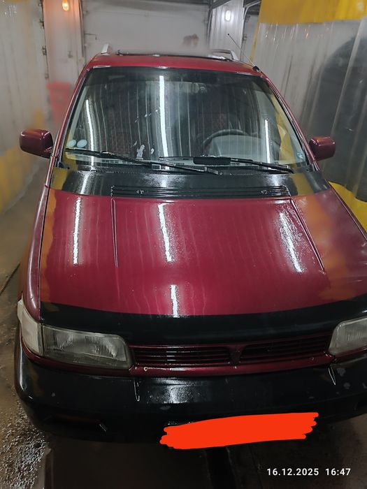 Продам машину минивэн Спейс Вагон