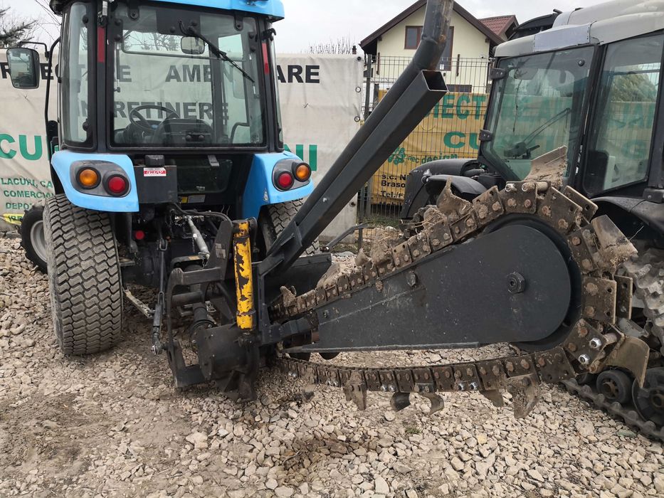 Atasament tip trenchers/săpător de șanțuri AFT100/priza putere tractor