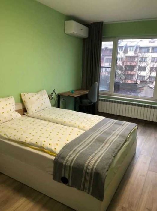 Дава се под наем Двустаен апартамент в София, Център - 80 кв.м за 697.17 € - Снимка #2