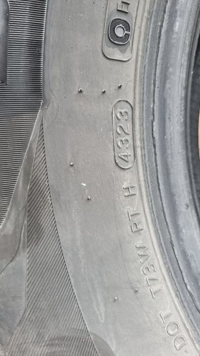 Продам резину 265/65/R17