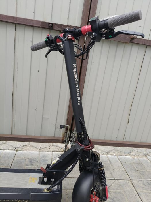 Продам электросамокат Kugo kirin m4 pro
