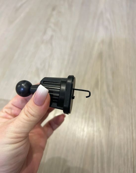 Держатель для телефона в машину