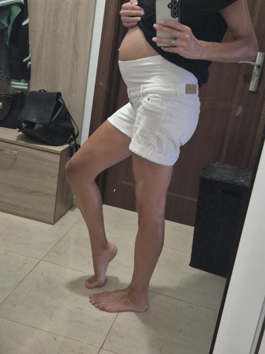 Къси панталони за бременни