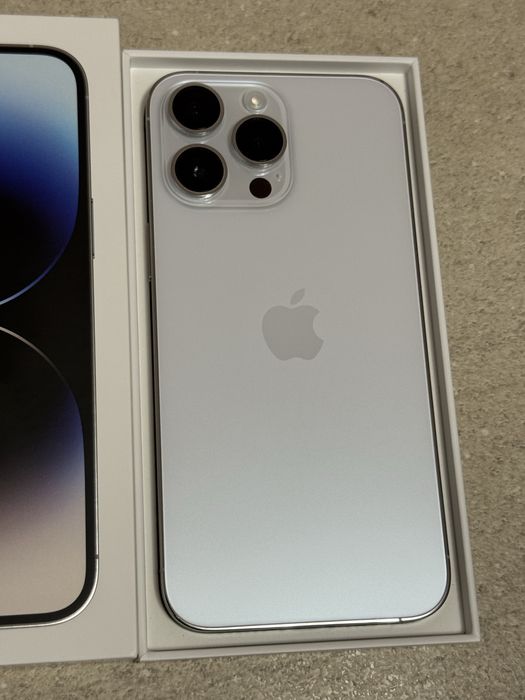 Продавам iPhone 14 Pro Max silver 256gb