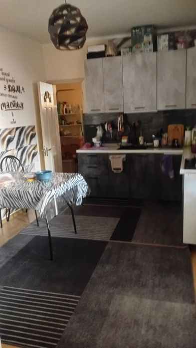 Продам пол дома 5-комнат