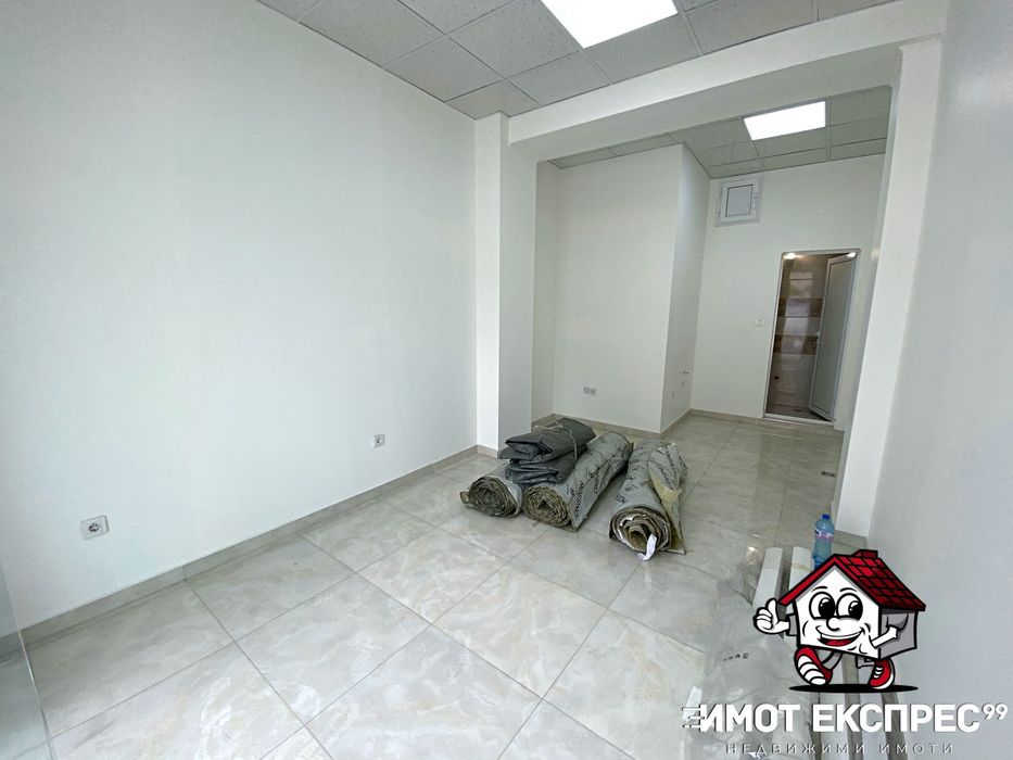 Дава се под наем Магазин в Асеновград - 27 кв.м за 199.41 € - Снимка #2