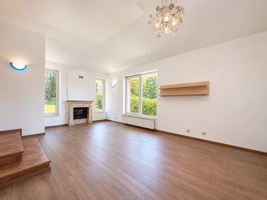 Дава се под наем Къща в Банкя - 200 кв.м за 2100 € - Снимка #4