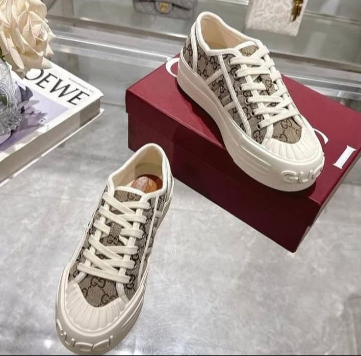 Adidasi Gucci dama