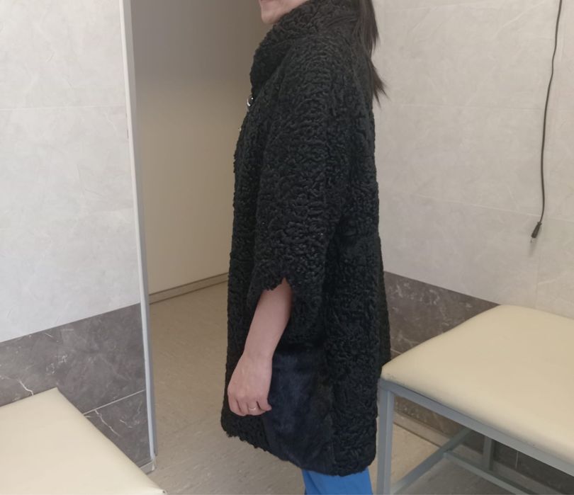Шуба натуральная, каракуль