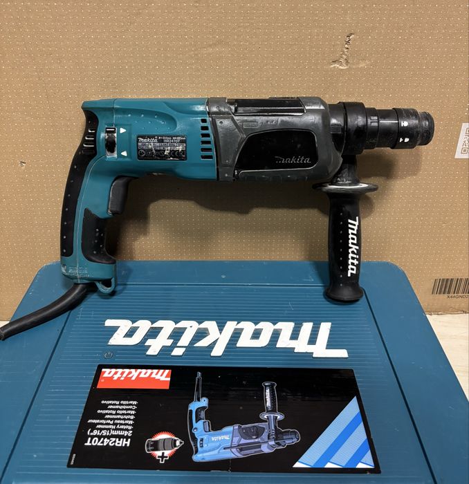 MDM vinde: Ciocan rotopercutor Makita HR2470T.