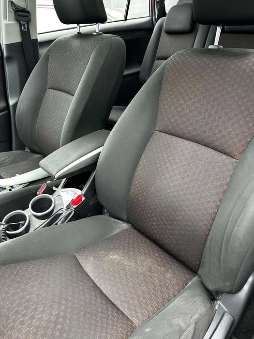 Салон Toyota Verso 2010