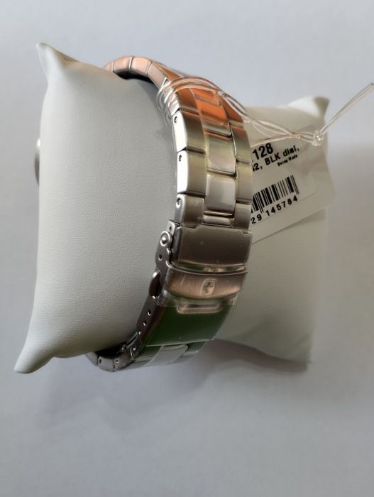 Часы швейцарские