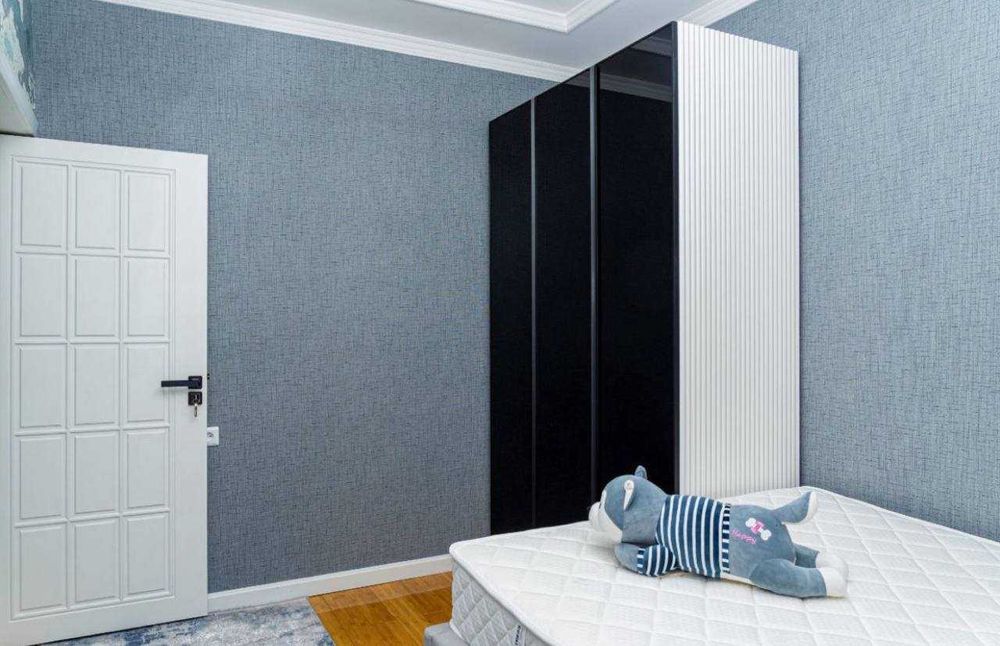 Эльбек, Канадская школа, магазин Виноград, 77-я серия