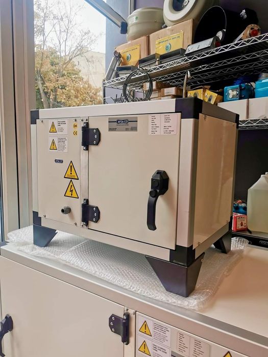 Вентилатор с активен въглен филтър