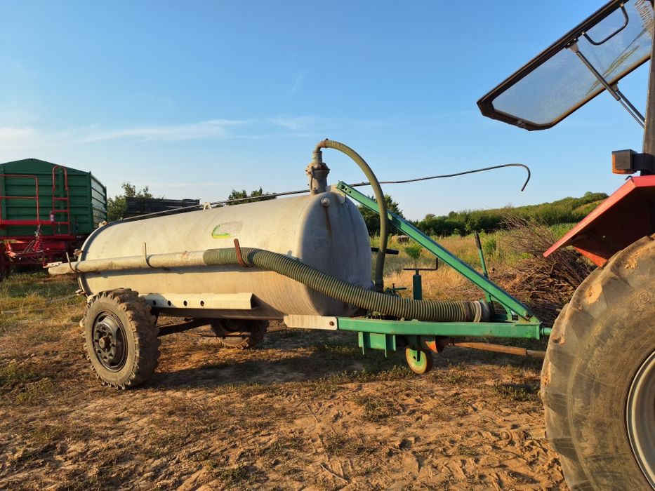 Disc in V, remorca 9 tone, vidanja 3000 litri