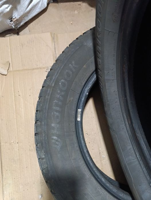 Два броя Зимни гуми 215/65/16 C.