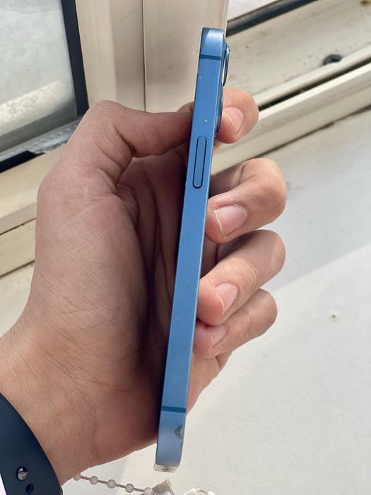 Продам IPHONE 13 128GB