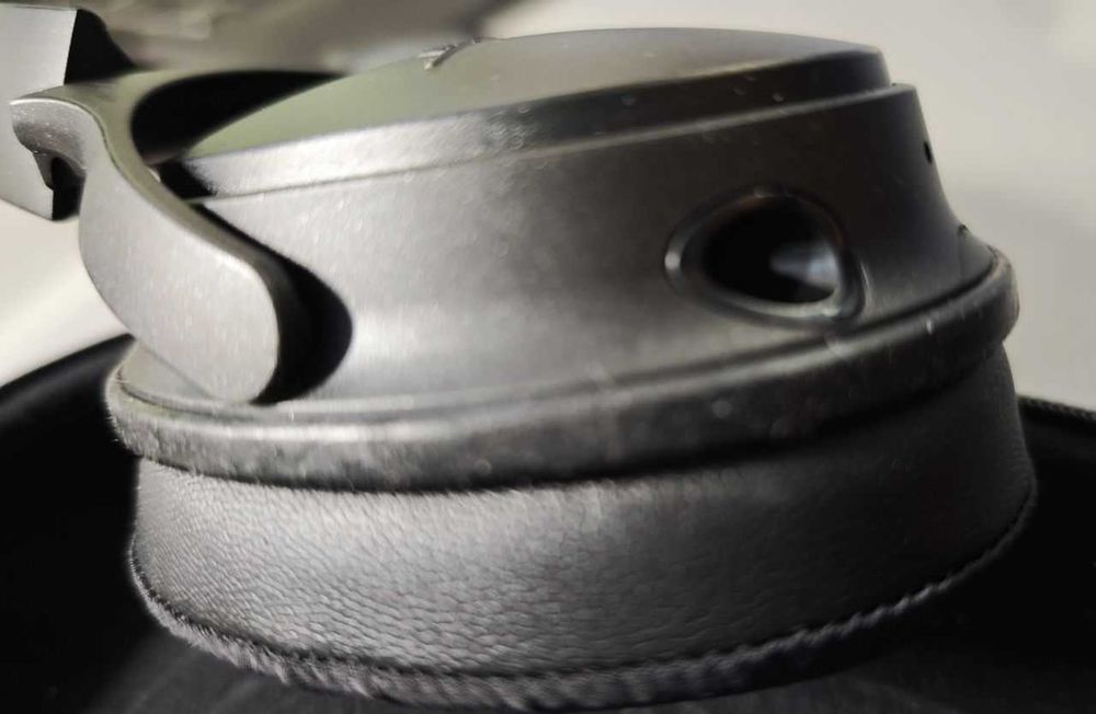 Bose QuietComfort 25 – Noise Cancelling – Cutie + Husa