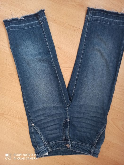 Италиански комплект от дънки и анураче.